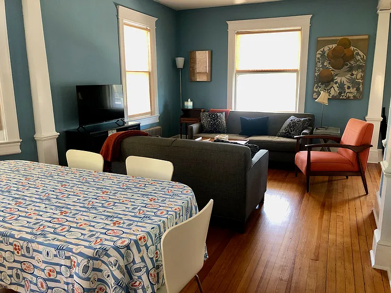 DIning area, looking into Living Room
