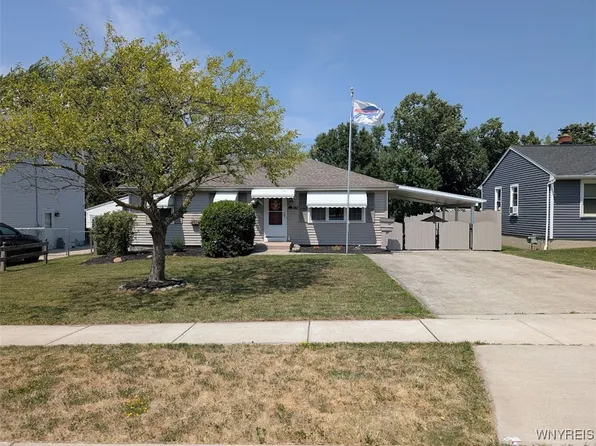 180 Burmon Dr, Orchard Park, NY 14127