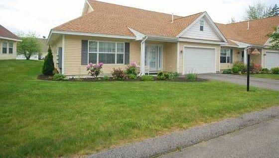 1st image of 32 Macintosh Ln