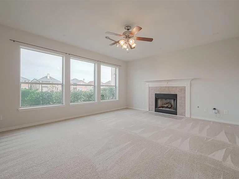 18118 Billabong Crescent Ct — Photo 10