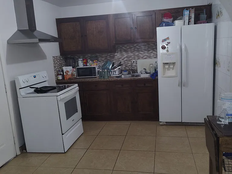 3301 W Holly St — Photo 2