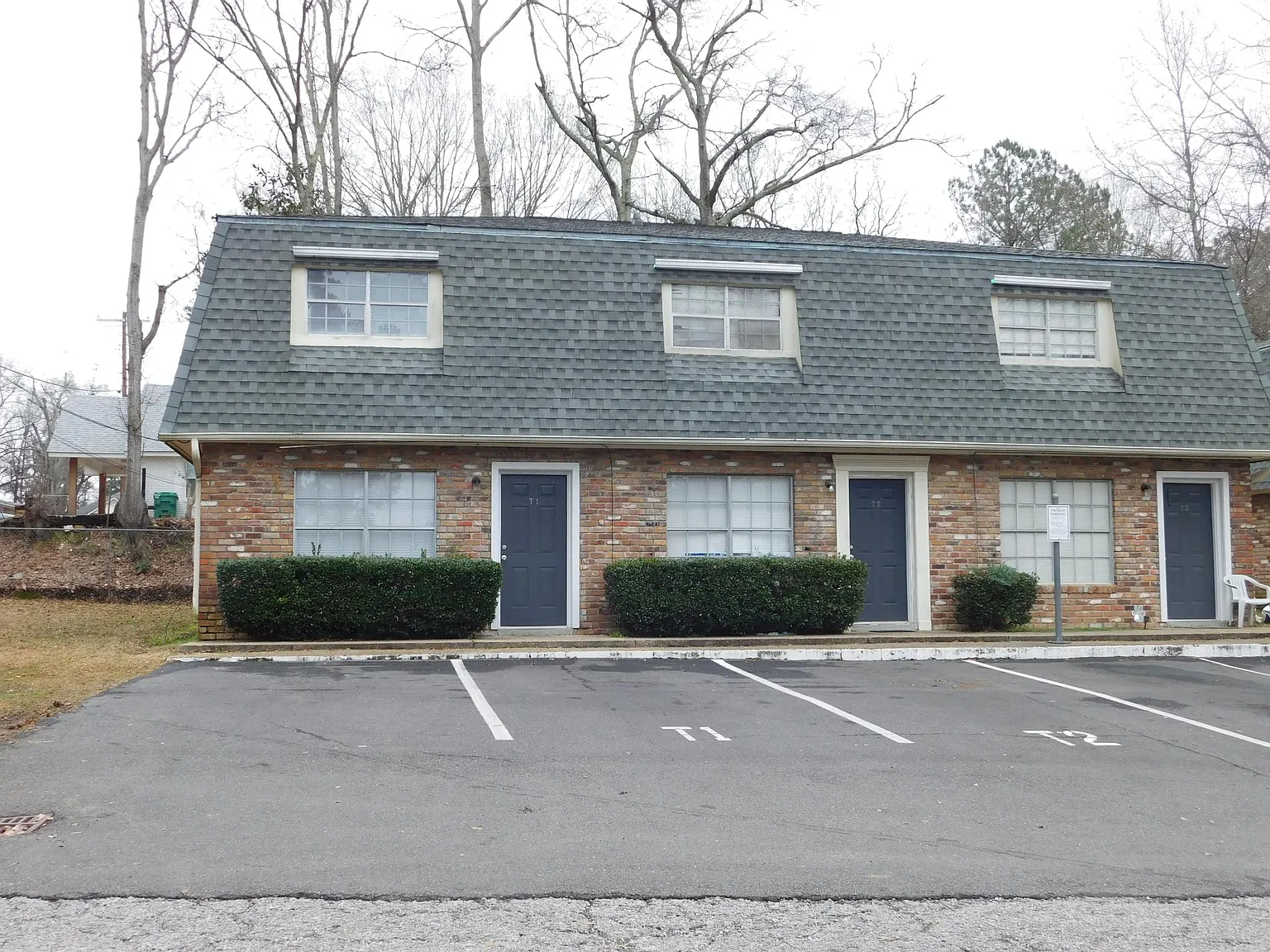 Redbud Village — Photo 3