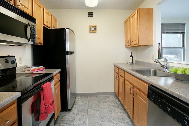 2nd image of 353 Columbus Ave