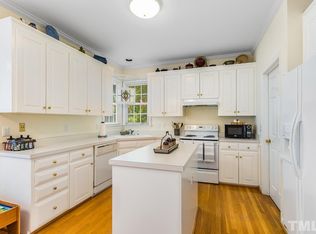 201 Rose Valley Woods Dr, Cary, NC 27513