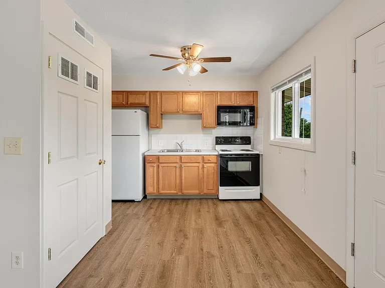 2994-3008 Mogadore Rd #21-27 — Photo 4