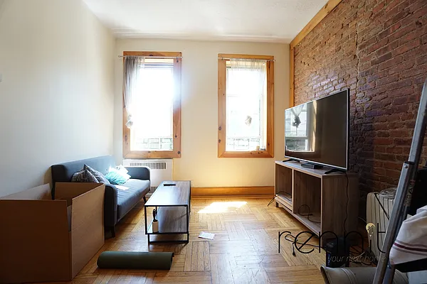 Rented by Rennit Inc. | media 14
