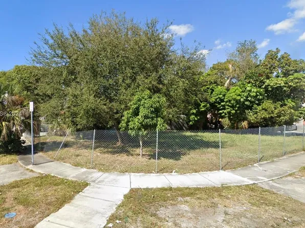 50 SW 68th Ave, Miami, FL 33144