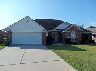 3908 Brighton Dr, Bryan, TX 77802