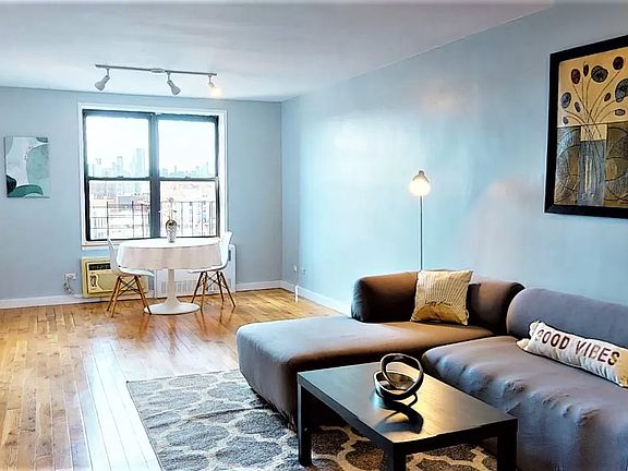 4th image of 6515 38th Ave APT 6E