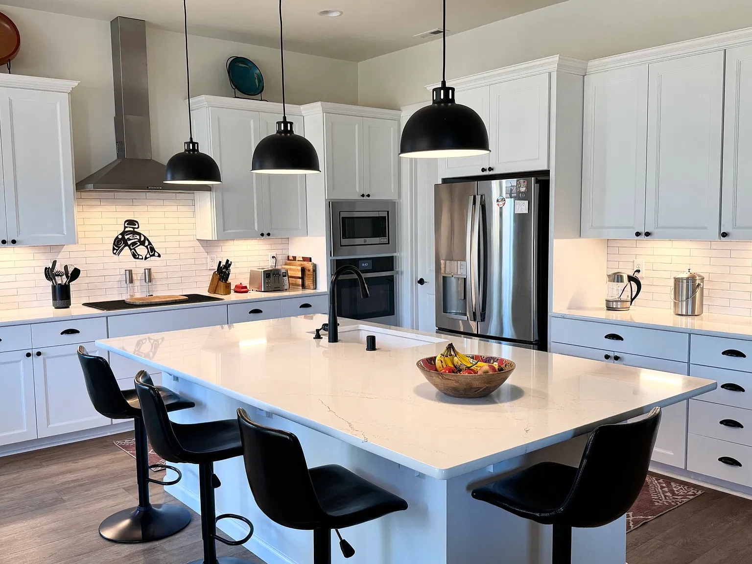 2 bed, 2482 sqft, $3,500 — Photo 4