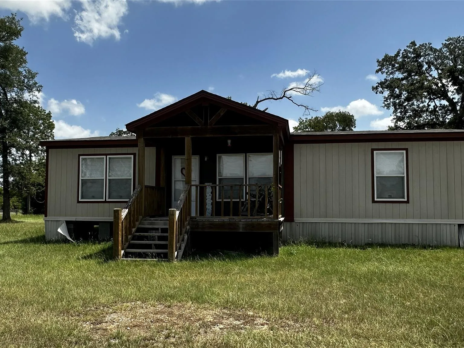 3 bed, 2.0 bath, 1536 sqft, $1,250 — Photo 1