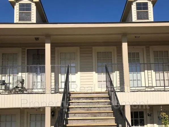 102D Country Ln, Lafayette, LA 70508