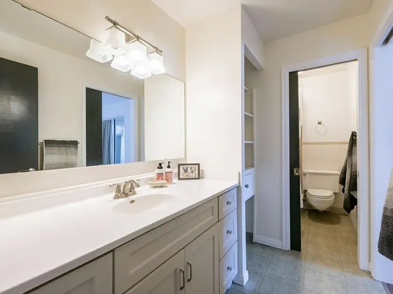 top floor bathroom