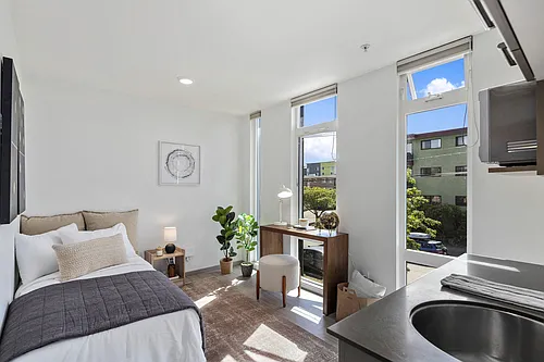 5902 Ballard Photo 1