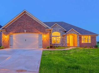 132 Falls Creek Dr, Georgetown, KY 40324