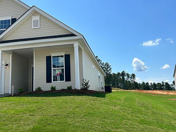 3rd image of 461 Midland Pines Dr #3
