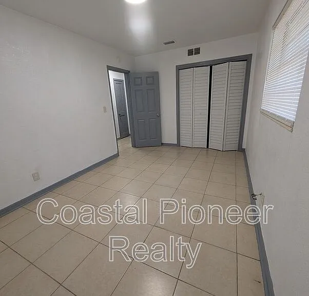 3721 N Whittier St — Photo 44