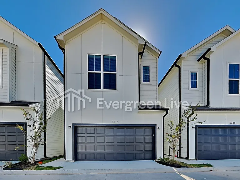 2605 Upper Quinn Way — Photo 1