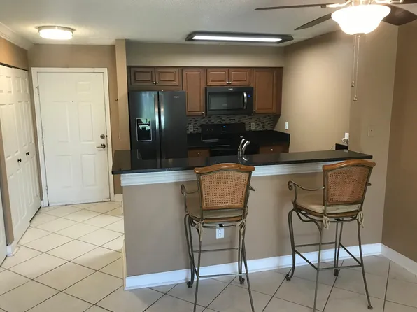 2400 Feather Sound Dr APT 414, Clearwater, FL 33762