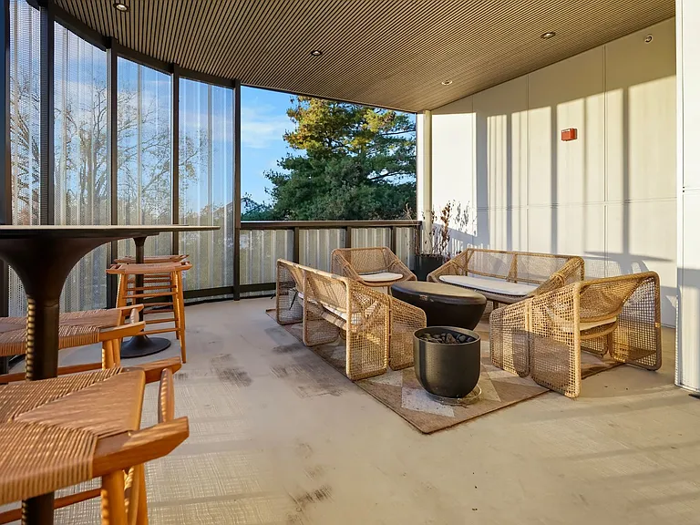 500 Merritt Ave #207 — Photo 16