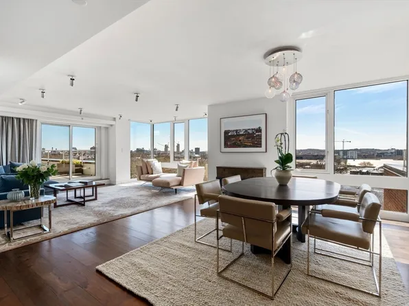 975 Memorial Dr APT 1008, Cambridge, MA 02138