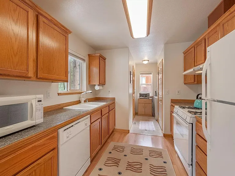 11355 Northwoods Blvd — Photo 9