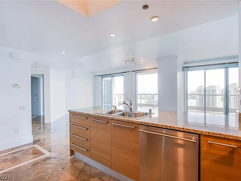 222 Karen Ave #4005 — Photo 19