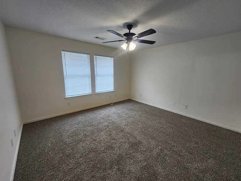 14920 Gamble Rd #B — Photo 9