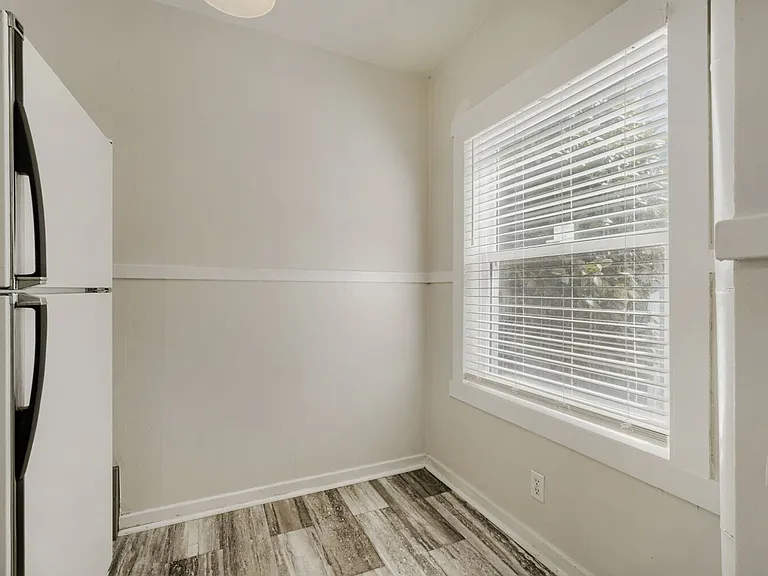 153 18th Ave — Photo 12