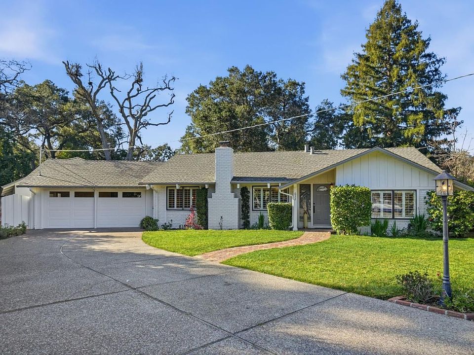 1st image of 652 Rosewood Ct