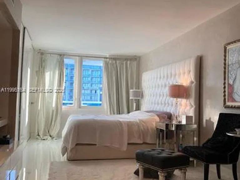 2301 Collins Ave #1507 — Photo 5