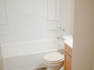 4002 Crown Point Ave, Omaha, NE 68111