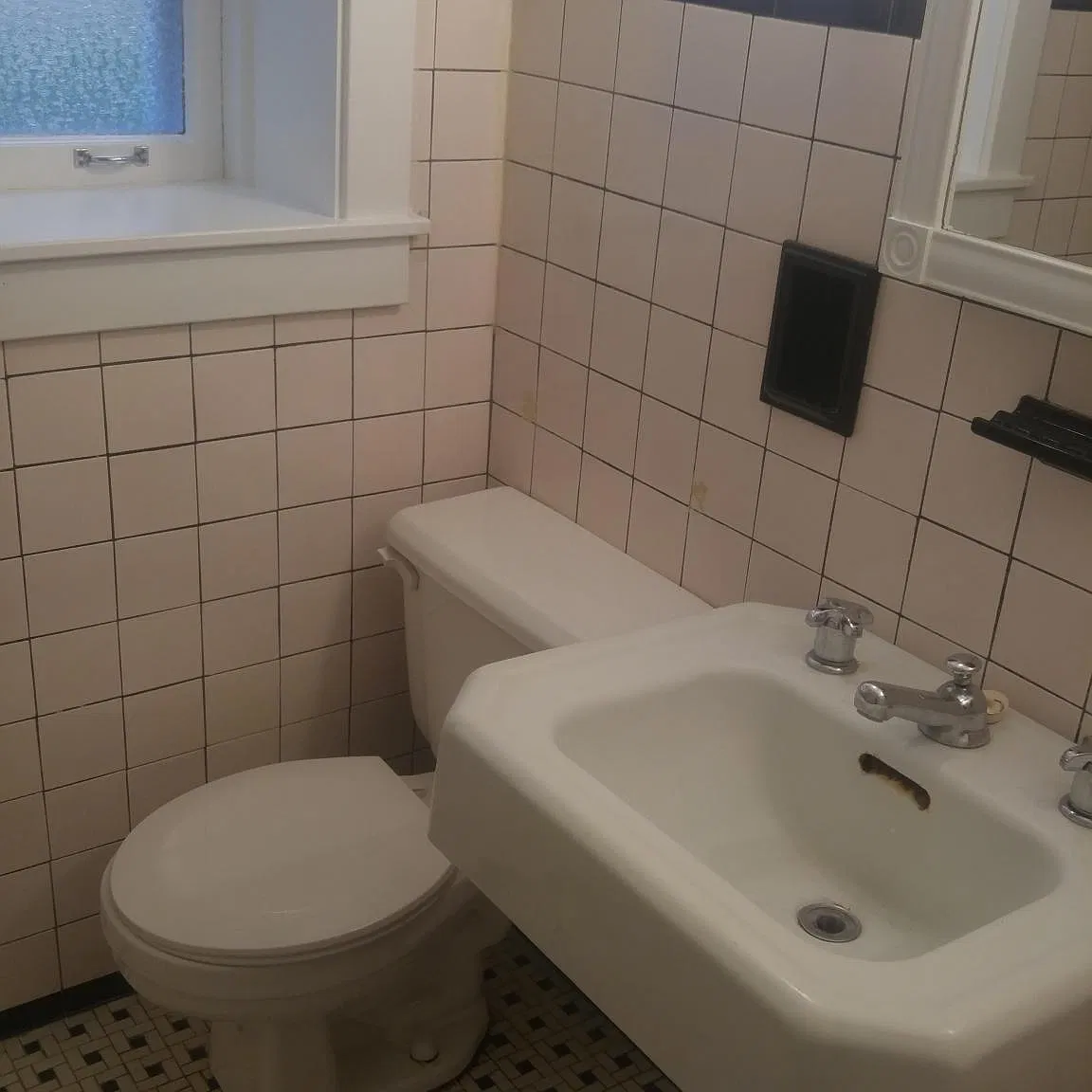 5711 W Addison St — Photo 2