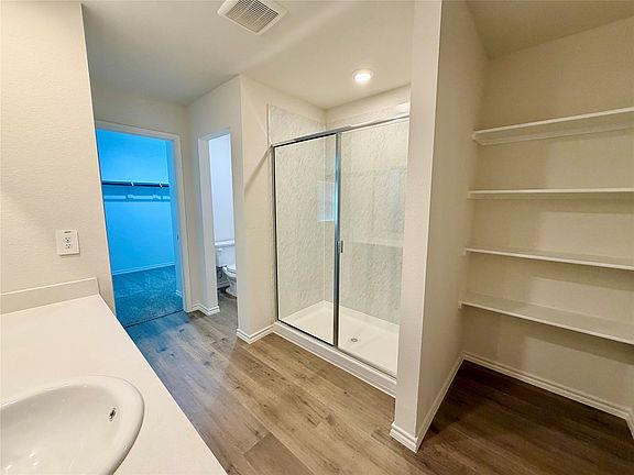 5th image of 714 Coastline Way