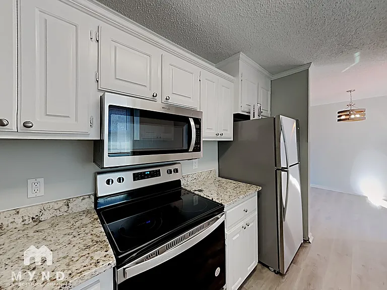 512 Basswood Way — Photo 4