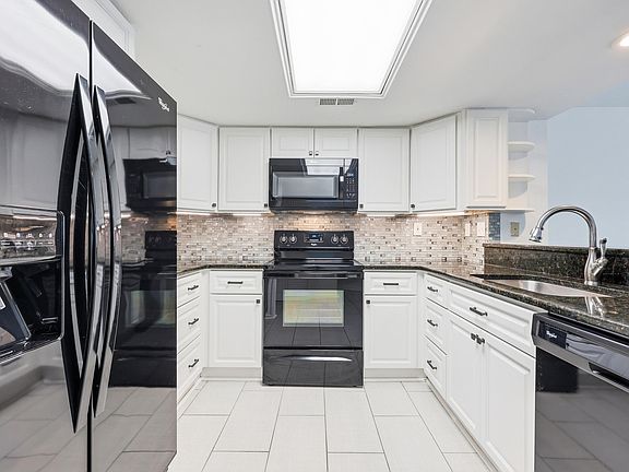 5th image of 311 69th Ave. N #102