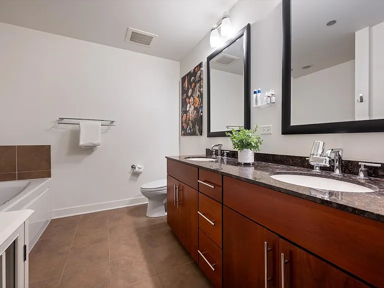 505 N McClurg Ct #2306 — Photo 20