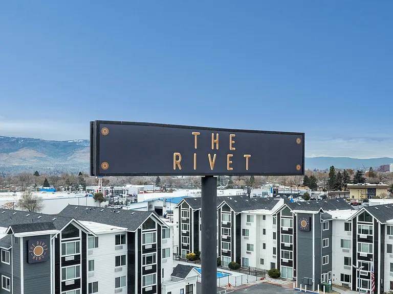 The Rivet — Photo 10