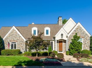 817 Woodfield Dr, Lititz, PA 17543