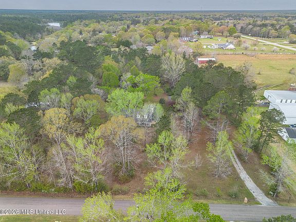 3rd image of 23463 N Benville Rd