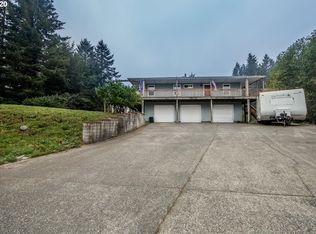 1105 Parkview Dr, Brookings, OR