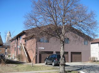 619 S 20th St, Lincoln, NE 68510