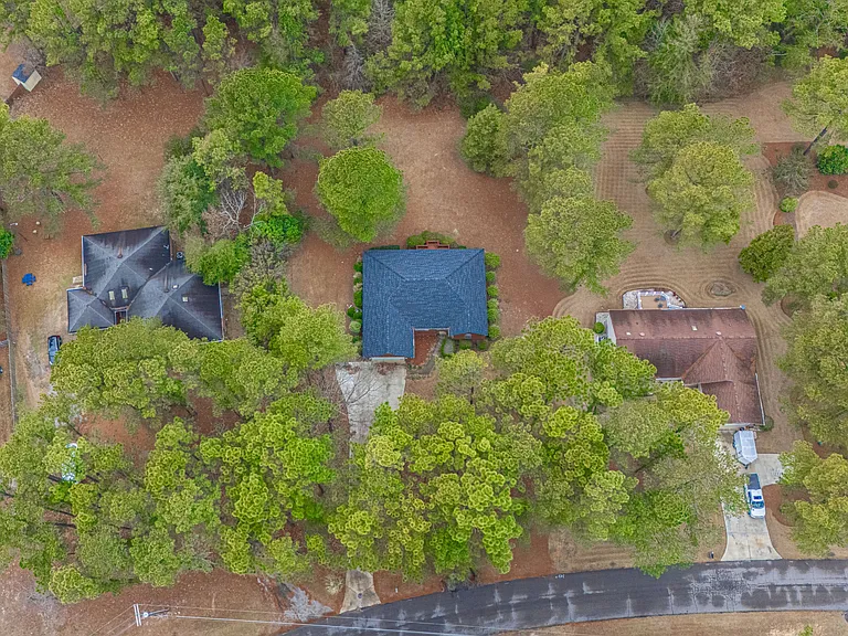 1110 Devonshire Trl — Photo 23