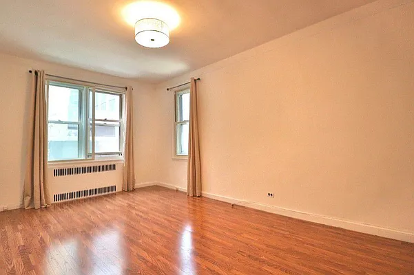 Rented by DTRE | media 12