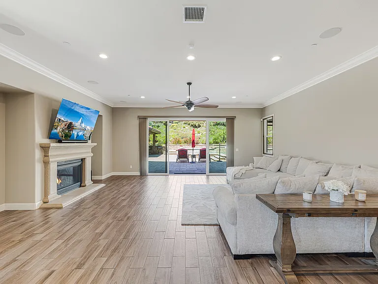 7305 Augusta Dr — Photo 11