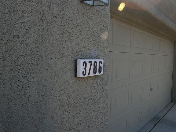 3rd image of 3786 Waynesvill St