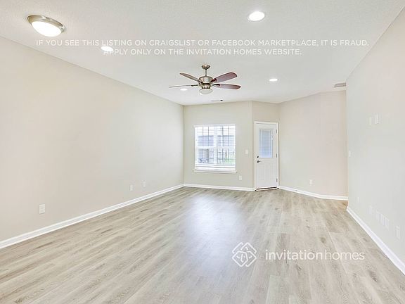 3rd image of 805 City Park Dr