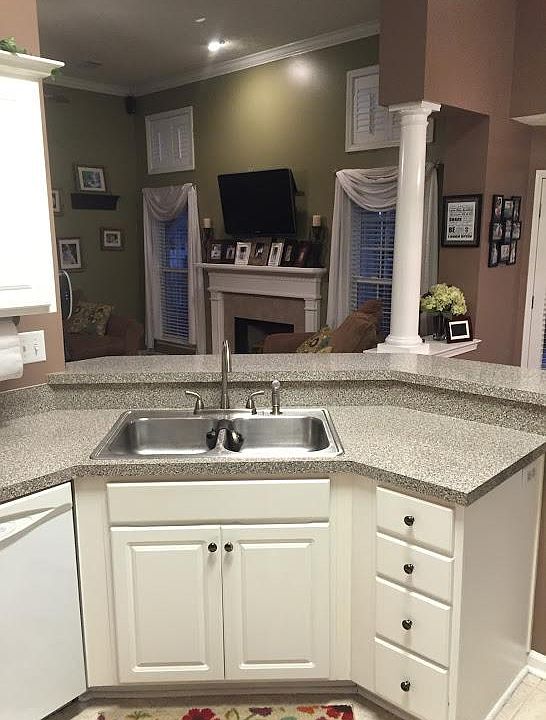 Kitchen 1