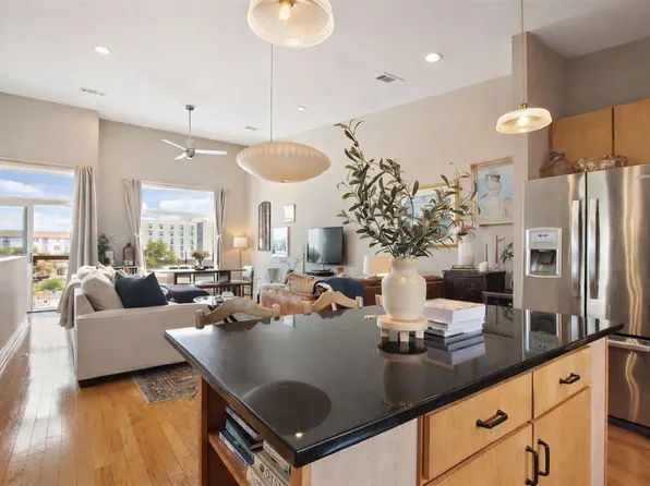 1702 S Lamar Blvd #3, Austin, TX 78704