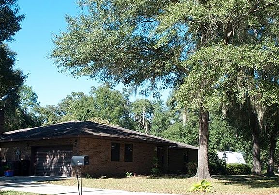 Oversized 2-car garage